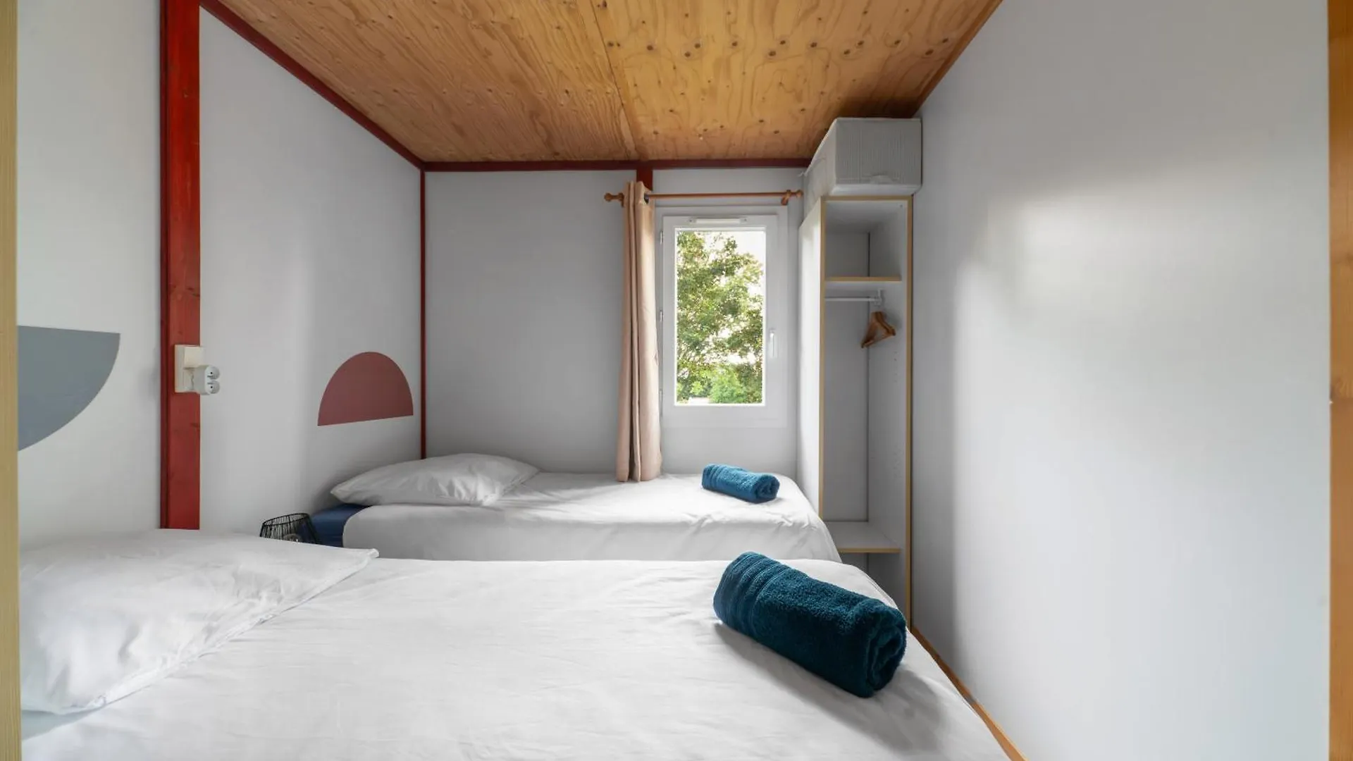 Camping Le Mont Libre - Cottage & Espace Nature - Gannat