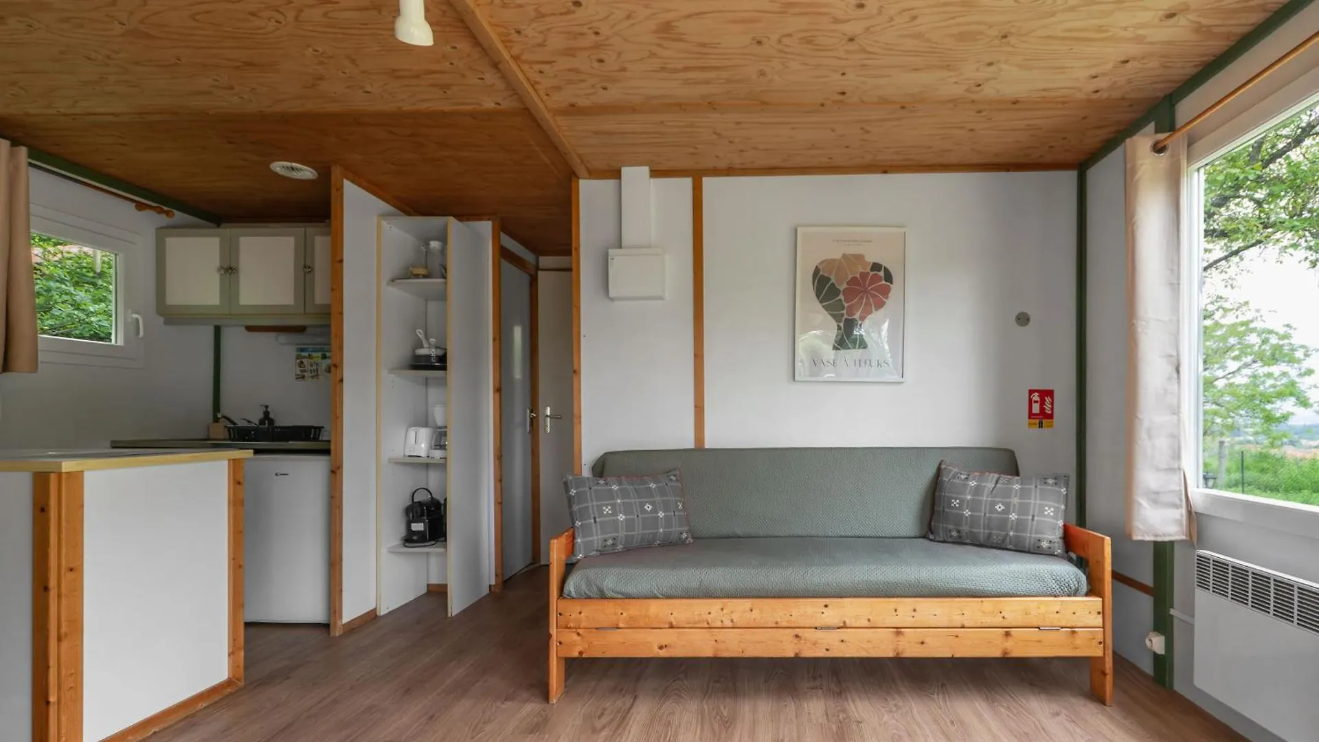 Camping Le Mont Libre - Cottage & Espace Nature - Gannat